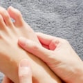 How long does neuropathy last on the feet?